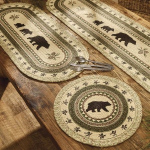 Wildlife Bear & Pinecones Table Linens