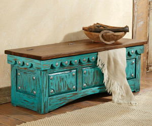 La Quinta Blanket Chest